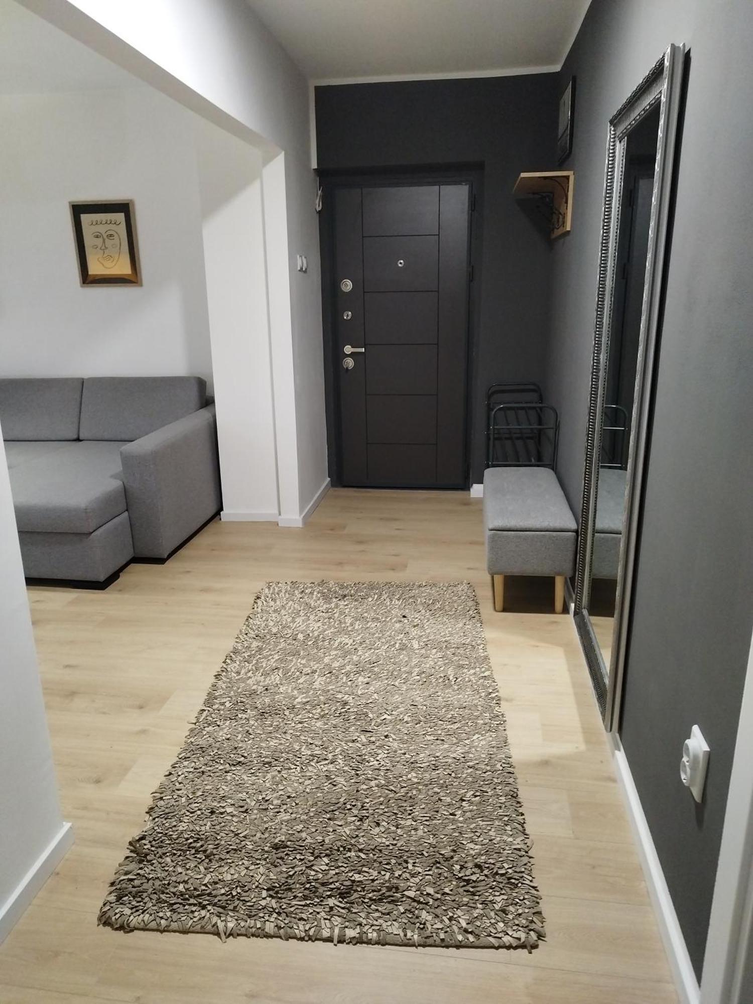 Home Apartment Ni Екстериор снимка